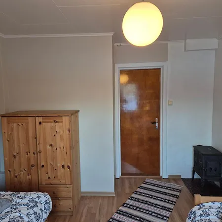 펜션 Cozy With Sauna, River Views And 10 Min From Hafjell And Lillehammer